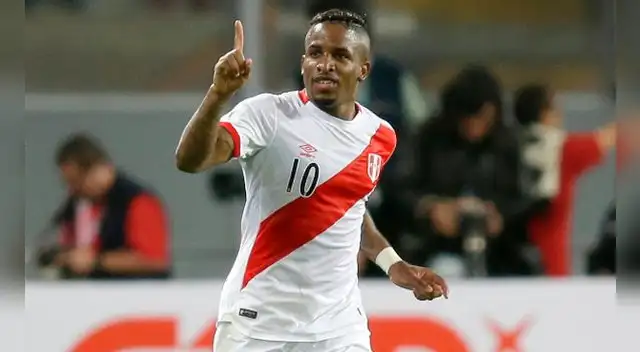 Jefferson Farfán celebra su gol con Perú a Chile por Eliminatorias. Jefferson Farfán celebra su gol con Perú a Chile por Eliminatorias.