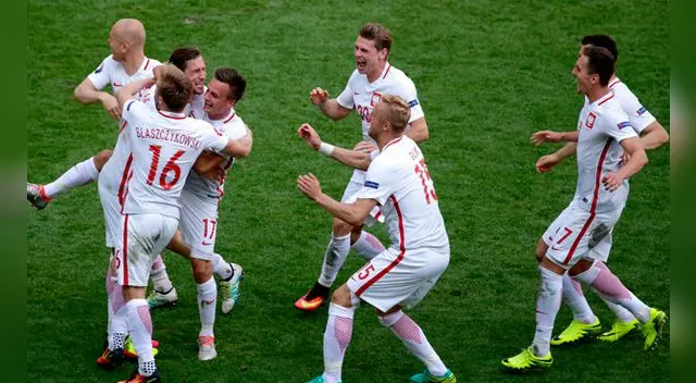 Polonia, en dramática definición por penales, derrotó 5-4 a Suiza y accedió a cuartos de final de Eurocopa 2016  Polonia, en dramática definición por penales, derrotó 5-4 a Suiza y accedió a cuartos de final de Eurocopa 2016