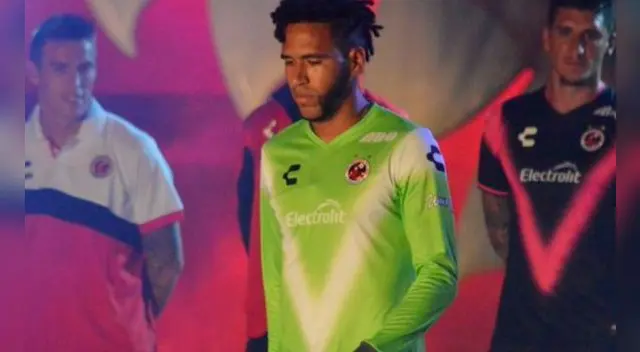 Pedro Gallese fue presentado como un verdadero ‘rockstar’ en el Tiburones de Veracruz de la Liga MX