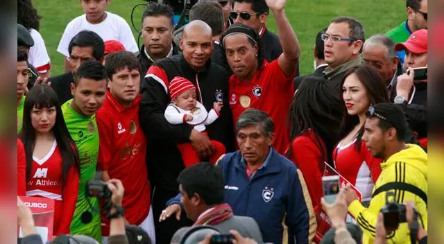 'Dinho' y su promesa que alegrará a los peruanos 'Dinho' y su promesa que alegrará a los peruanos