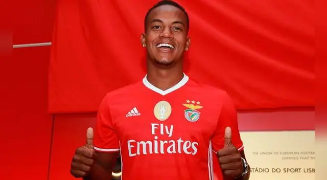 André Carrillo fue presentado como nuevo jugador de las ‘Águilas’ André Carrillo fue presentado como nuevo jugador de las ‘Águilas’