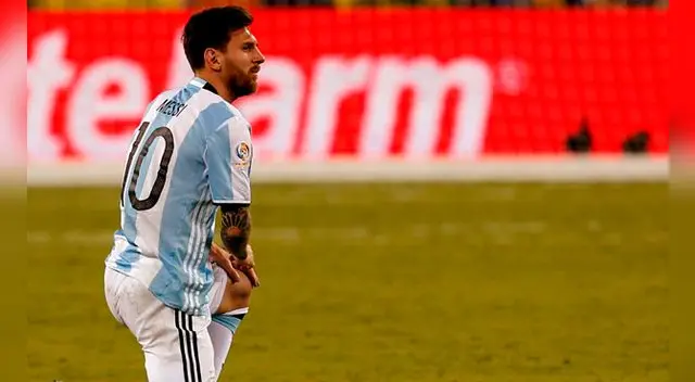 Messi y el masajista de la selección argentina mantienen una muy buena relación Messi y el masajista de la selección argentina mantienen una muy buena relación