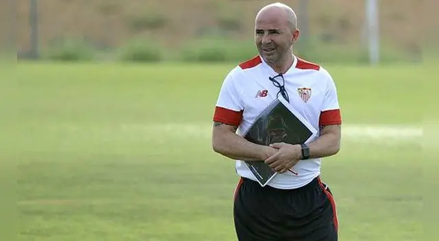 Jorge Sampaoli plantea dirigir a la selección argentina y al Sevilla en simultáneo.