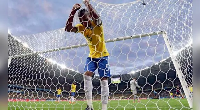 El lamento de Fernandinho. Alemania humillaba al 'Scratch' en su propia tierra. 