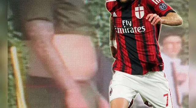 Jérémy Ménez debe ponerse en forma sino quiere decir adiós al AC Milan. Jérémy Ménez debe ponerse en forma sino quiere decir adiós al AC Milan.