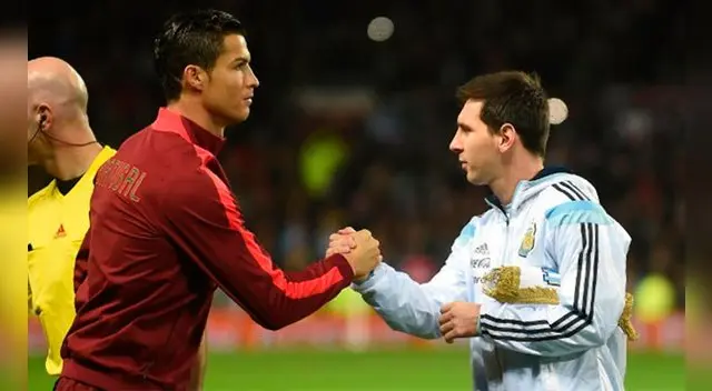 Cristiano Ronaldo y Lionel Messi se saludan en un Portugal-Argentina en 2014. Cristiano Ronaldo y Lionel Messi se saludan en un Portugal-Argentina en 2014.