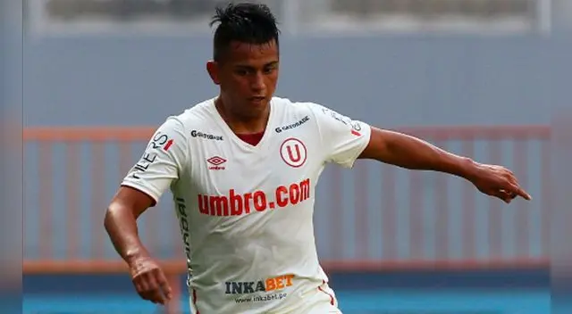 Diego Chávez durante un partido con Universitario. Diego Chávez durante un partido con Universitario.