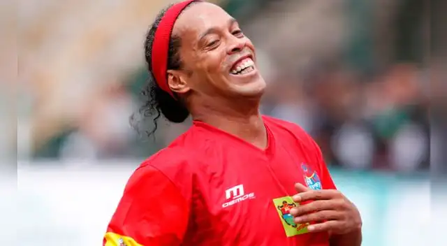 Ronaldinho, en partido de futsal, demostró que su calidad sigue en estado puro Ronaldinho, en partido de futsal, demostró que su calidad sigue en estado puro