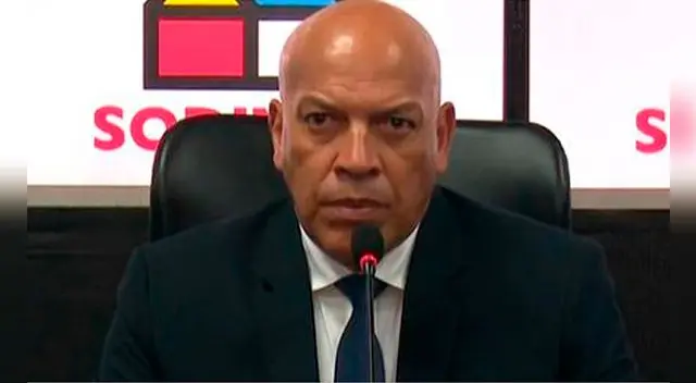 Roberto Mosquera durante la conferencia de prensa de Matute.