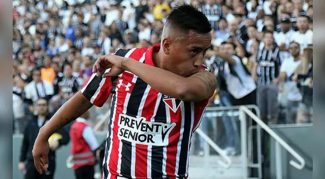 Christian Cueva: en Brasil asegura que 'Aladino' ya hace olvidar a Ganso. Christian Cueva: en Brasil asegura que 'Aladino' ya hace olvidar a Ganso.