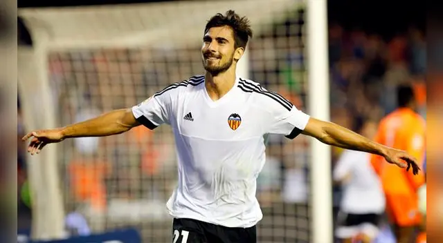 André Gomes celebra un gol con el Valencia. André Gomes celebra un gol con el Valencia.