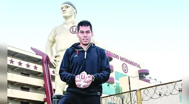 Universitario: a Rengifo le propusieron retirarse con la camiseta crema. Universitario: a Rengifo le propusieron retirarse con la camiseta crema.
