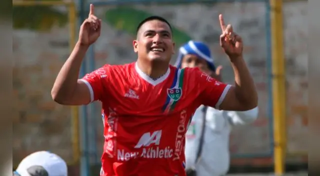 Diego Mayora celebra su gol a Universitario. Diego Mayora celebra su gol a Universitario.