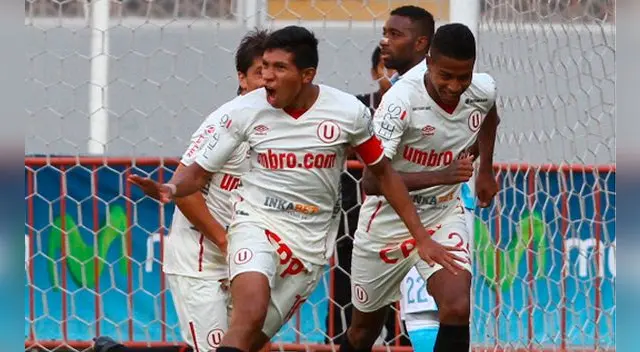 Édison Flores y Andy Polo celebran el gol del primero a Sporting Cristal en el Torneo Apertura. Édison Flores y Andy Polo celebran el gol del primero a Sporting Cristal en el Torneo Apertura.