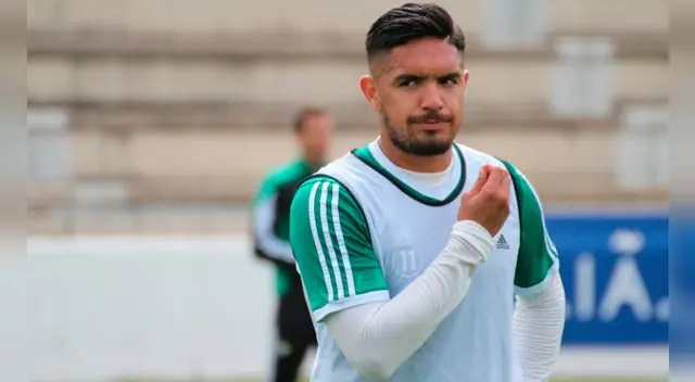 Juan Vargas en un entrenamiento del Real Betis.