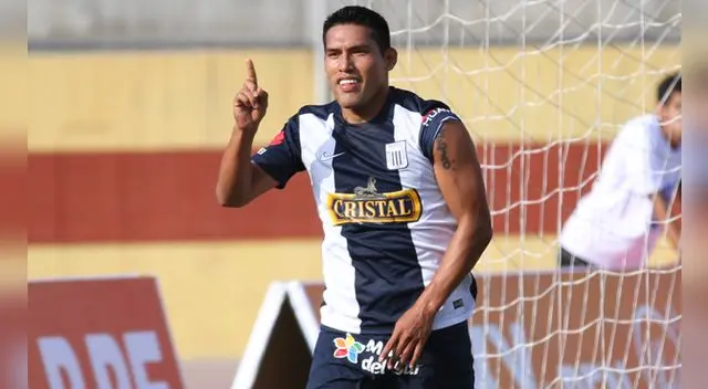 Andy Pando celebra su gol a Universitario en un clásico amistoso en Chimbote. Andy Pando celebra su gol a Universitario en un clásico amistoso en Chimbote.