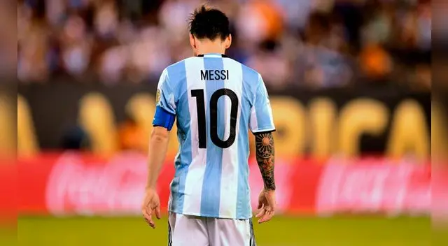 Lionel Messi se retiró tras perder la final de la Copa América Centenario. Lionel Messi se retiró tras perder la final de la Copa América Centenario.