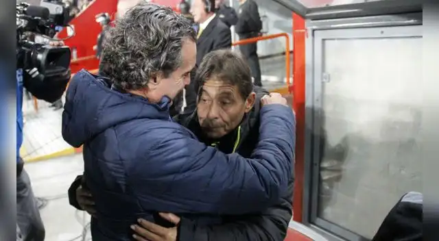 Universitario vs. San Martín: "Chemo" del Solar le ganó el duelo a Roberto Chale.