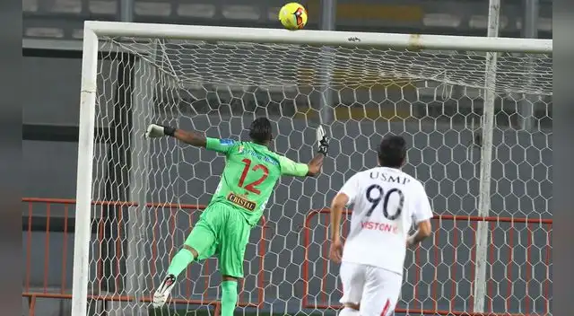 Universitario: Cáceda cometió blooper y 'Supermán' atajaría ante Cristal. Universitario: Cáceda cometió blooper y 'Supermán' atajaría ante Cristal.