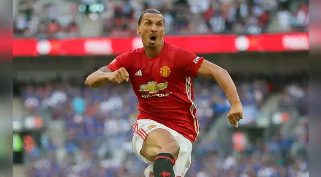 ¡Manchester United, con gol de Ibrahimovic, campeón de Community Shield! al ganar 2-1 a Leicester City