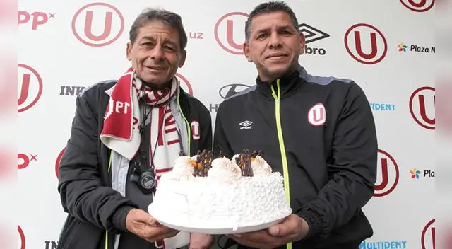 Universitario: Líbero se sumó a los festejos cremas por sus 92 años.