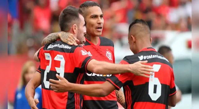 Paolo Guerrero fue clave en triunfo de Flamengo sobre Paranaense.