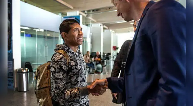 Édison Flores llegó a Dinamarca y de inmediato se sometió a los exámenes médicos. Édison Flores llegó a Dinamarca y de inmediato se sometió a los exámenes médicos.