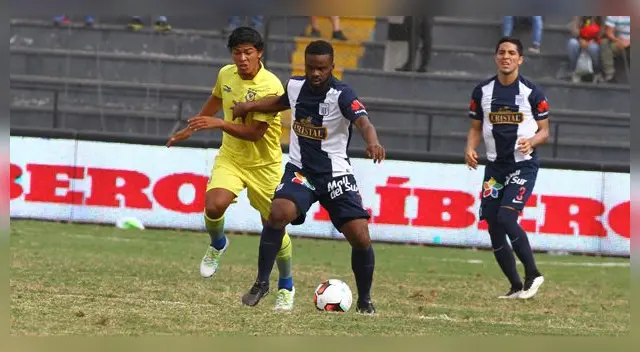 Alianza Lima vs. Comerciantes Unidos: Montaño hizo un pésimo partido 
