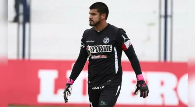 Deportivo Municipal: Erick Delgado no quiere apurar su regreso al arco edil.