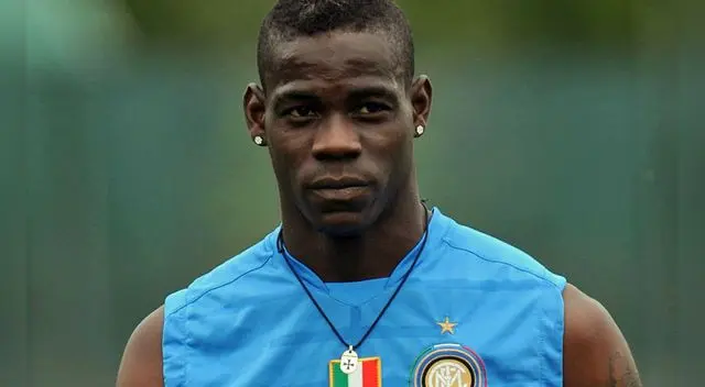 Mario Balotelli: las 10 frases por las que ningún equipo quiere fichar a 'Super Mario'. Mario Balotelli: las 10 frases por las que ningún equipo quiere fichar a 'Super Mario'.