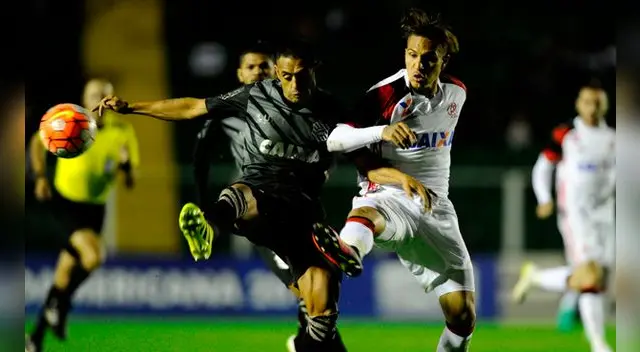 Con Paolo Guerrero, Flamengo cayó 4-2 ante Figueirense por Copa Sudamericana Con Paolo Guerrero, Flamengo cayó 4-2 ante Figueirense por Copa Sudamericana