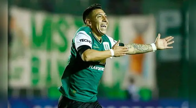 Brian Sarmiento celebra su golazo a San Lorenzo en la Copa Sudamericana.