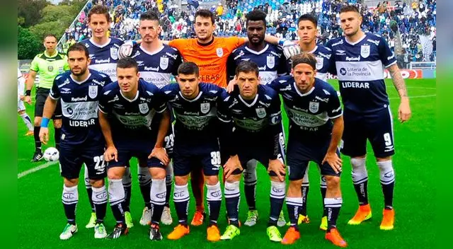 Christian Ramos en la alineación titular de Gimnasia ante Vélez.