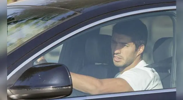Barcelona: André Gomes le chocó el auto a Luis Suárez | VIDEO. Barcelona: André Gomes le chocó el auto a Luis Suárez | VIDEO.