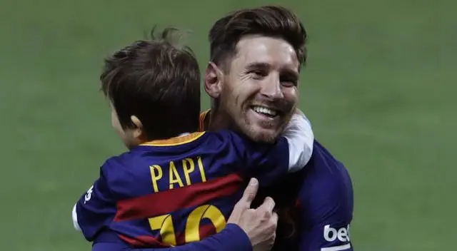Lionel Messi: su hijo Thiago es el nuevo 'fichaje' del Barcelona. Lionel Messi: su hijo Thiago es el nuevo 'fichaje' del Barcelona.