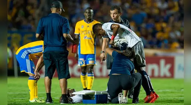 Leslie Fareaux: la espectacular doctora que vuelve loco a los fanáticos del fútbol | FOTOS Leslie Fareaux: la espectacular doctora que vuelve loco a los fanáticos del fútbol | FOTOS