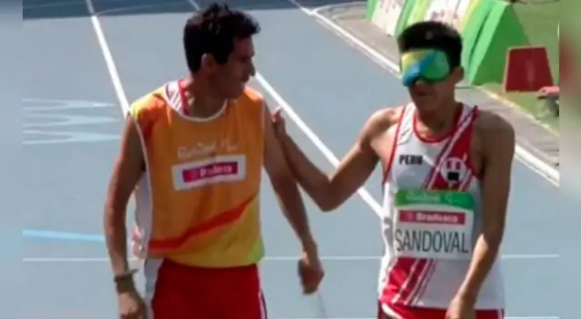 Luis Sandoval, corredor nacional, participó en la categoría de 1500 metros.  Luis Sandoval, corredor nacional, participó en la categoría de 1500 metros.
