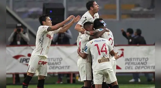 Universitario celebra el gol de Rengifo ante Alianza Lima. Universitario celebra el gol de Rengifo ante Alianza Lima.