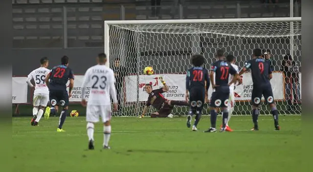 San Martín humilló a Alianza Lima y así reaccionó la afición blanquiazul. San Martín humilló a Alianza Lima y así reaccionó la afición blanquiazul.