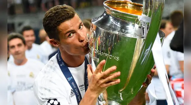 Cristiano Ronaldo celebrando la obtención de la 'Undécima' Champions. Cristiano Ronaldo celebrando la obtención de la 'Undécima' Champions.