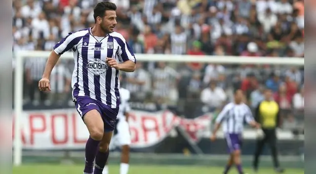 Alianza Lima: Claudio Pizarro jugaría por los íntimos a mitad del 2017.