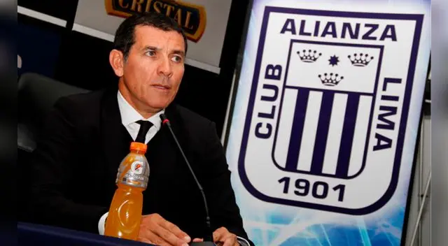 Gustavo Zevallos durante su presentación como gerente deportivo de Alianza Lima.