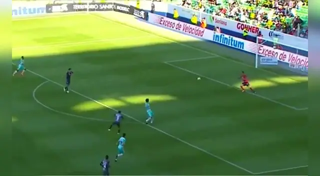 Raúl Ruidíaz: su gol entre los 10 mejores de la primera parte de la Liga MX. Raúl Ruidíaz: su gol entre los 10 mejores de la primera parte de la Liga MX.