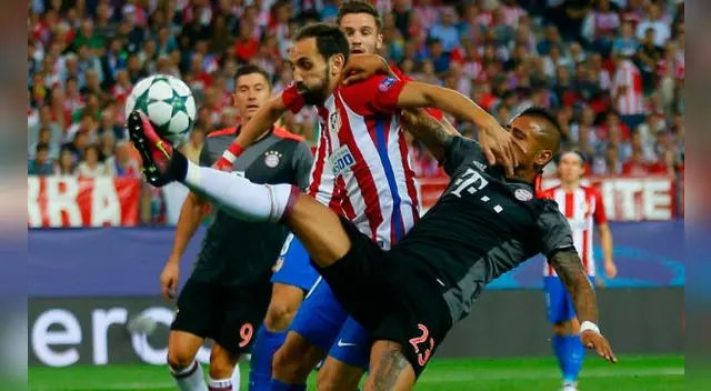 Atlético de Madrid y Bayern Múnich tuvieron un duelo muy disputado sobre el campo de juego del Vicente Calderón. Atlético de Madrid y Bayern Múnich tuvieron un duelo muy disputado sobre el campo de juego del Vicente Calderón.