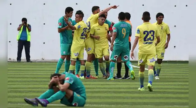 Alianza Lima sigue de malas: cayó 2-1 ante Comerciantes Unidos en debut de Juan Jayo Alianza Lima sigue de malas: cayó 2-1 ante Comerciantes Unidos en debut de Juan Jayo