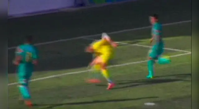 Andy Pando anota tras aprovechar la dejada de Stefano Brundo. Andy Pando anota tras aprovechar la dejada de Stefano Brundo.