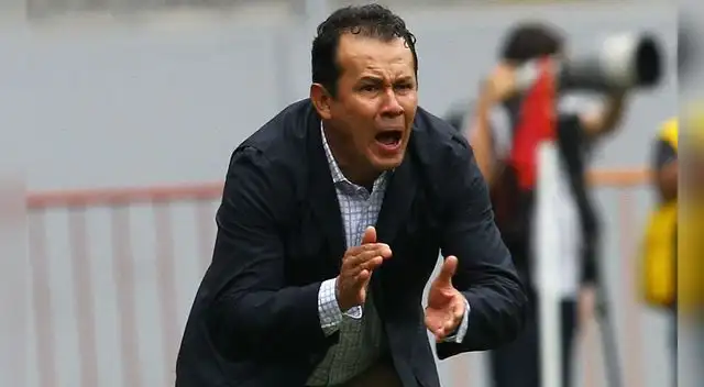 Alianza Lima: Juan Reynoso suena como posible DT para el 2017. Alianza Lima: Juan Reynoso suena como posible DT para el 2017.