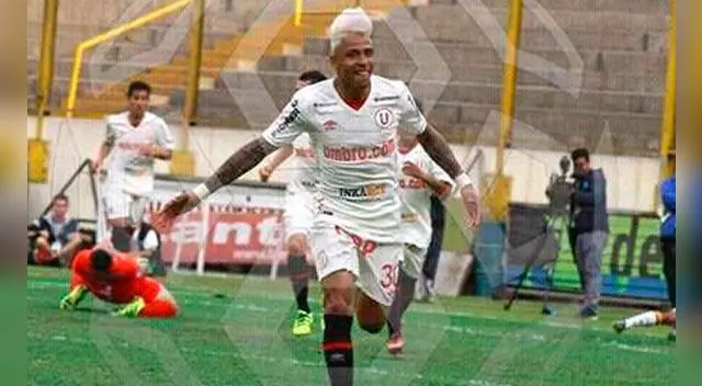 Alexi Gómez reapareció con un nuevo look antes del partido con Ayacucho FC, la lío en redes sociales y todo el mundo lo destruye y celebra. Alexi Gómez reapareció con un nuevo look antes del partido con Ayacucho FC, la lío en redes sociales y todo el mundo lo destruye y celebra.