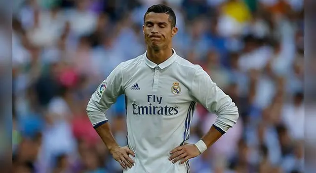 Cristiano Ronaldo se lamenta durante el partido del Real Madrid ante Eibar. Cristiano Ronaldo se lamenta durante el partido del Real Madrid ante Eibar.