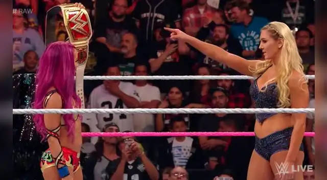 Sasha Banks vs. Charlotte en Hell in a Cell Sasha Banks vs. Charlotte en Hell in a Cell
